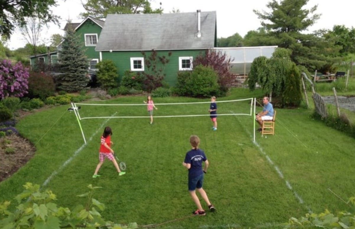 Host a backyard competition: things to do on 4th of july