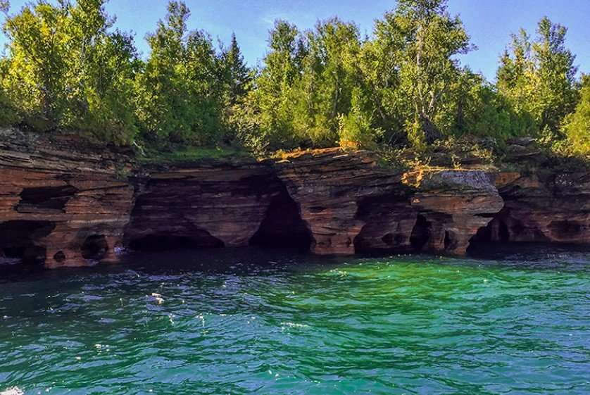 When should I go to Apostle Islands?